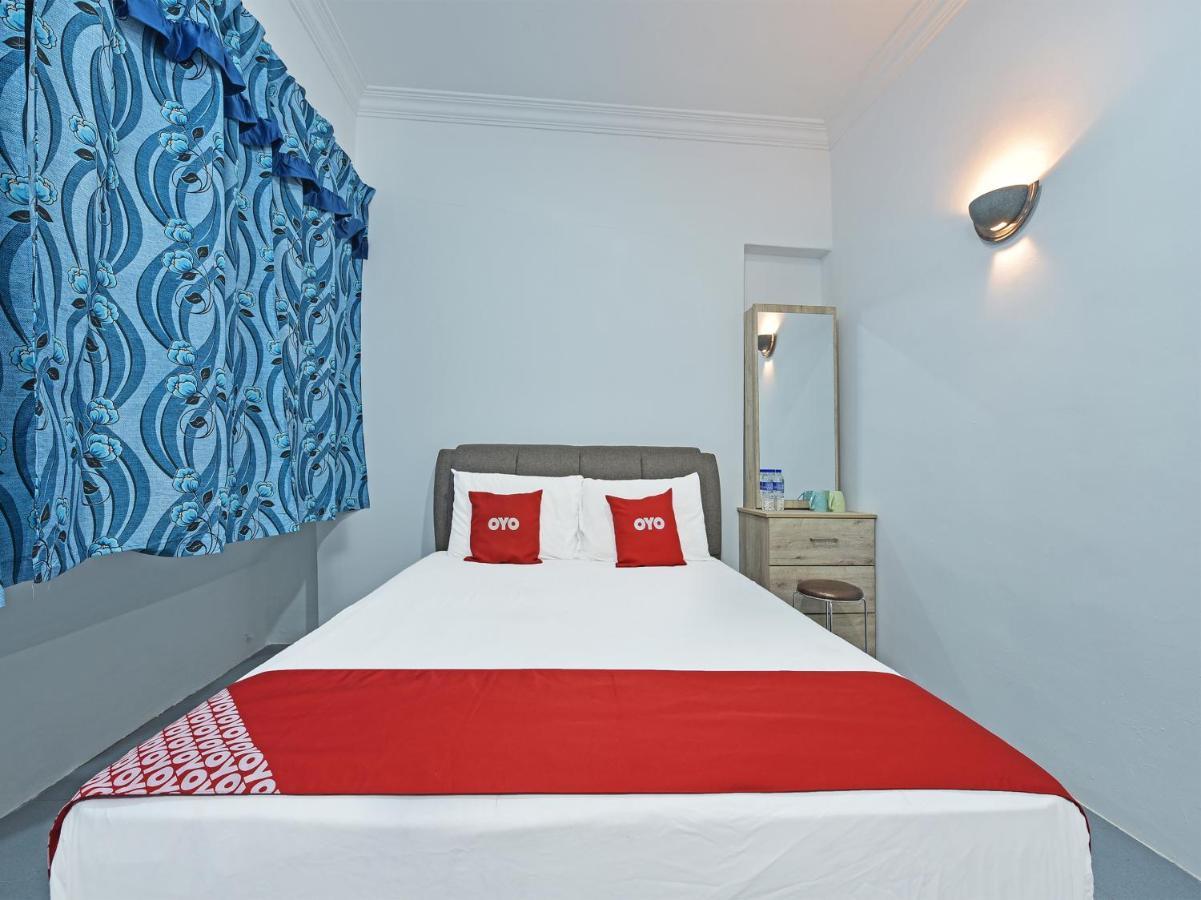 Oyo 90544 M&H Hotel Pengerang Exterior foto